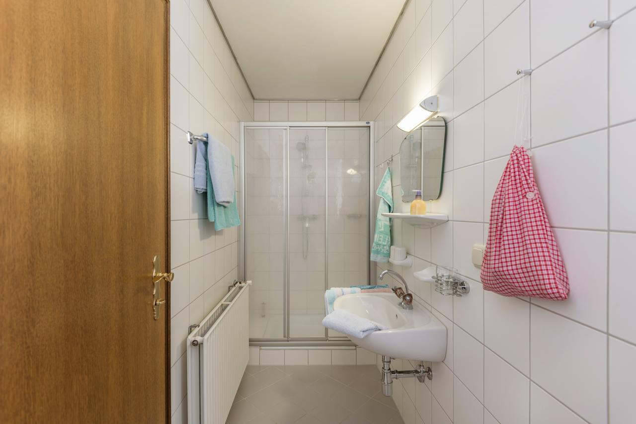 Fridas Kleinarl Buitenkant foto